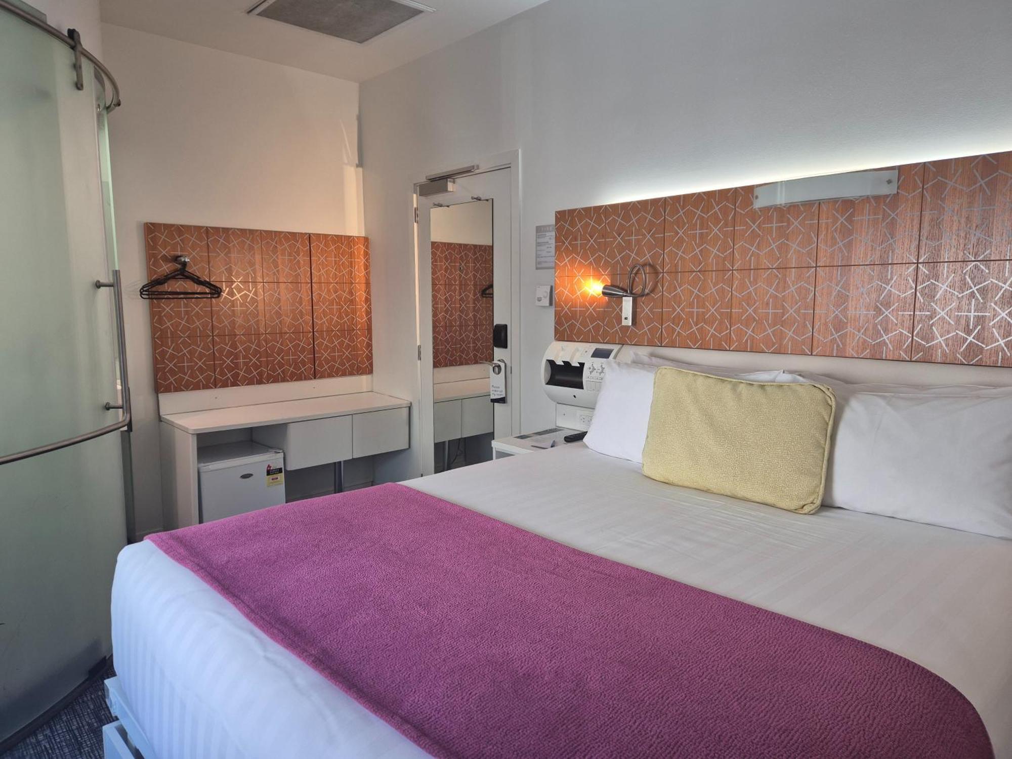 Hotel Breakfree On Cashel, An Accor